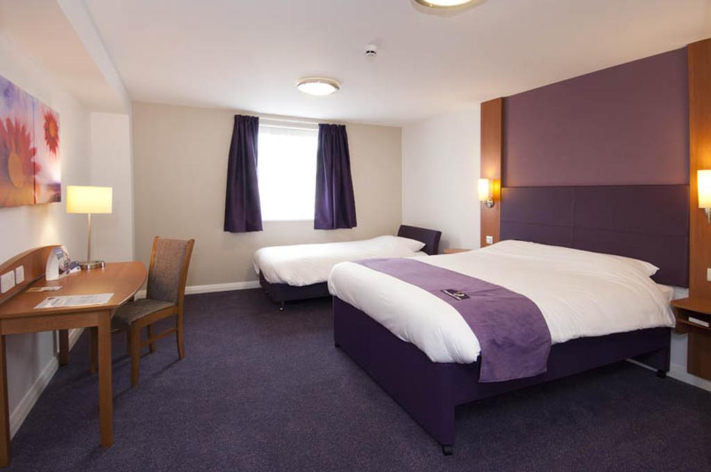 Premier Inn Derry / Londonderry Bilik gambar